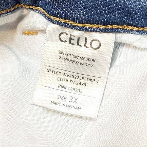 Cello High Rise Denim Shorts 3X stretch distressed midi plus size ripped cut off - Picture 7 of 14